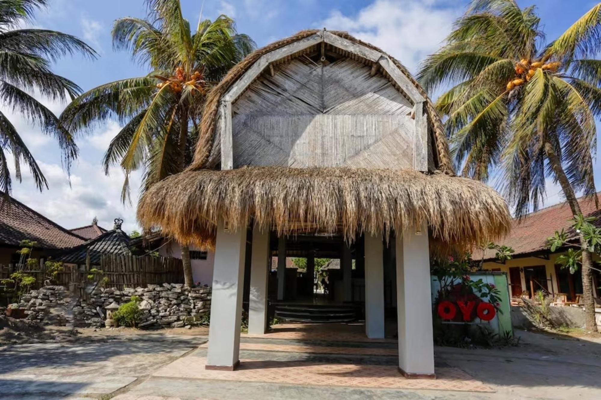Gguesthouse Kuta  Exteriör bild