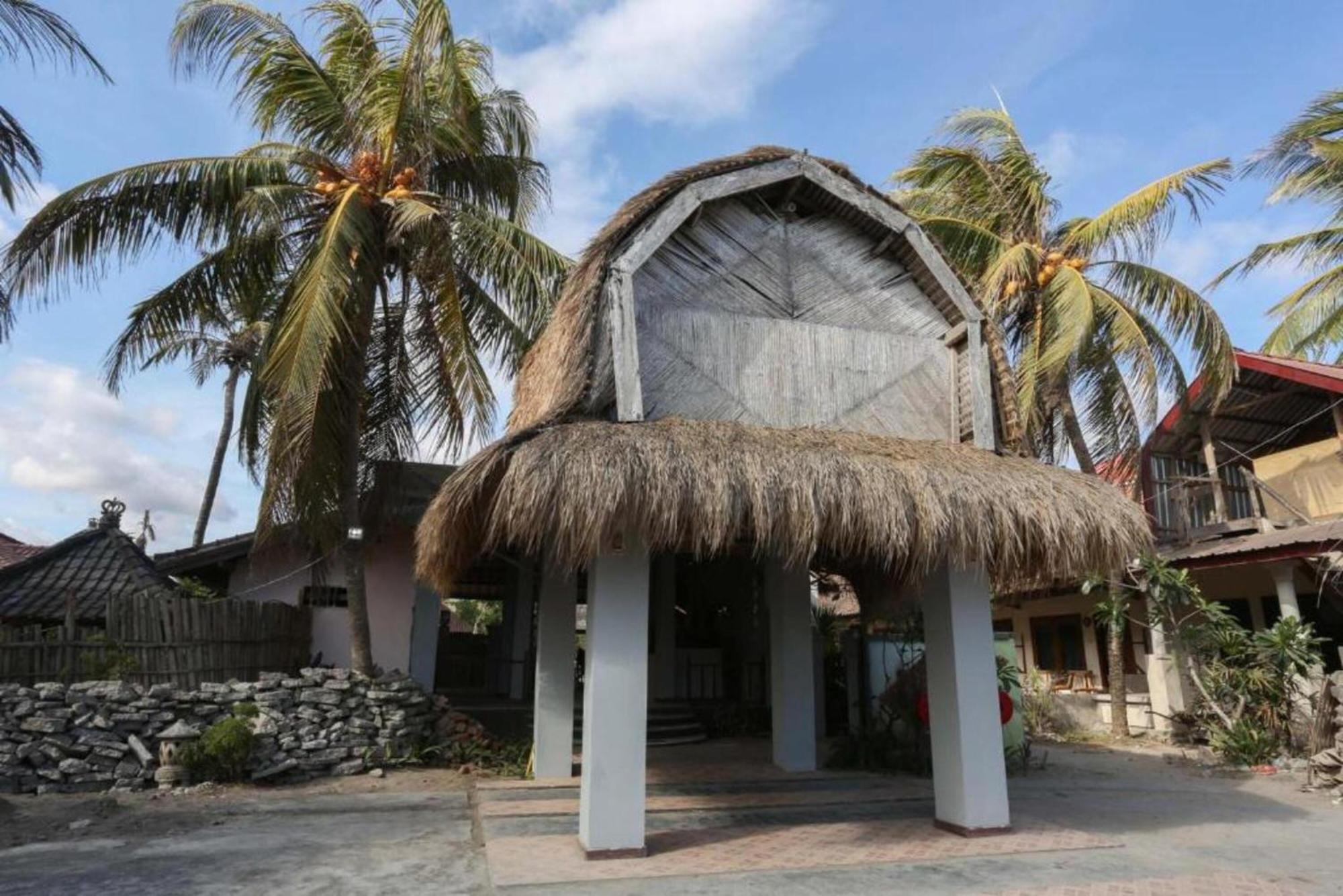 Gguesthouse Kuta  Exteriör bild